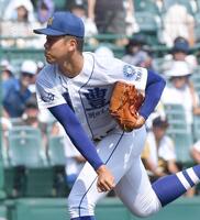 　力投する明豊・大浦崇輔（撮影・開出牧）