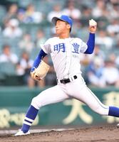 　６回途中から登板し力投する明豊・寺本悠真（撮影・開出牧）