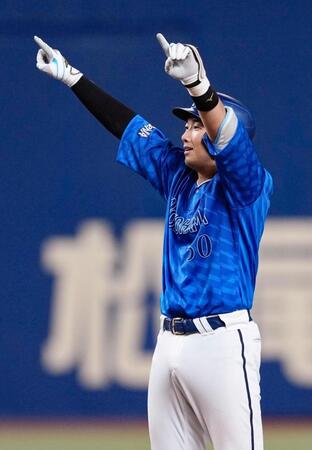 ＤｅＮＡ・山本　大暴れ４安打３打点　延長十回に決勝二塁打「いい手応えだった」
