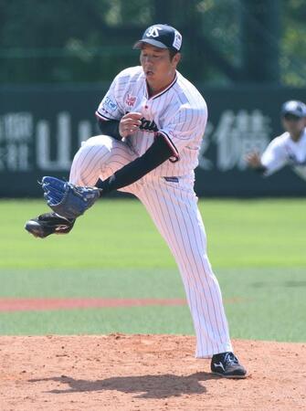 　２回、青柳は青野に中前適時打を打たれる（撮影・佐藤厚）