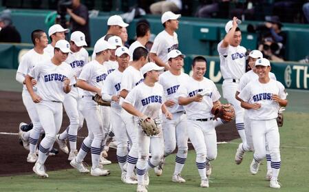 　明豊に勝利した県岐阜商ナイン