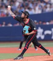 　西武打線を相手に力投するエスピノーザ（撮影・立川洋一郎）