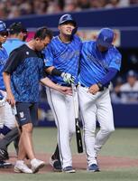 　５回、死球を受けた蝦名