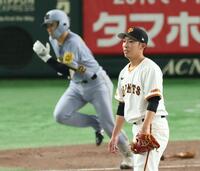 　４回、坂本に適時打を浴びる赤星（撮影・金田祐二）