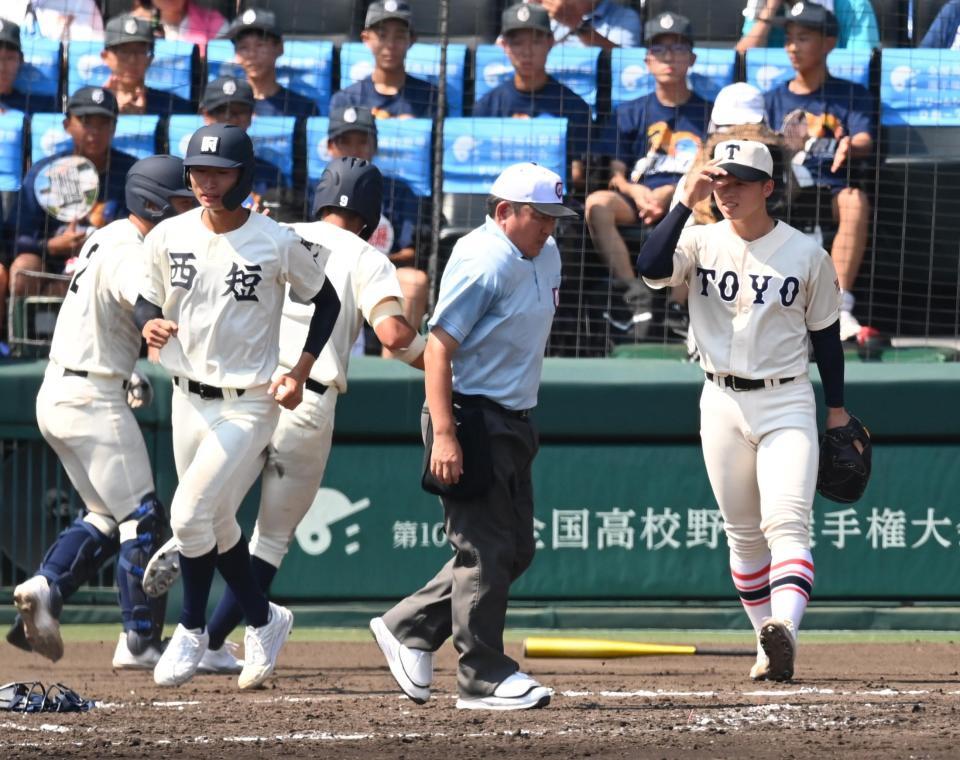 　３回、西日本短大付・安田に適時打を許した東洋大姫路・木下