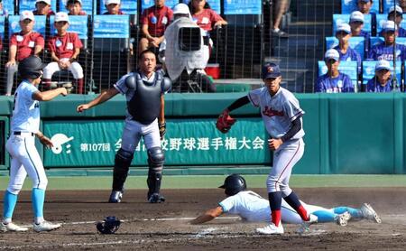 「低音バースデーソングよすぎる」「粋だ！」　甲子園に響く歌声♪　山梨学院・田村が前日１８歳に　二回５得点で逆転