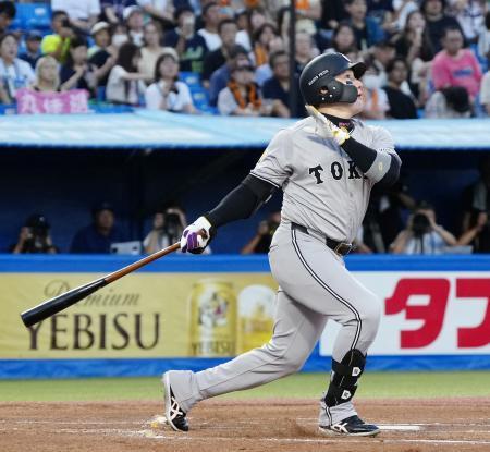 ヤ２-１５巨（１９日）　巨人、２０安打１５得点で大勝