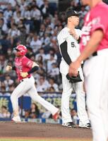 　２回、ゴンザレスに２点本塁打を打たれた木村（撮影・持木克友）