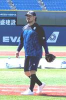 　試合前練習に参加した宮崎