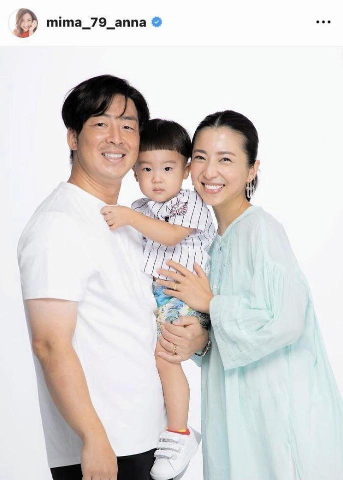 　美馬アンナさんのインスタグラム（＠ｍｉｍａ＿７９＿ａｎｎａ）から