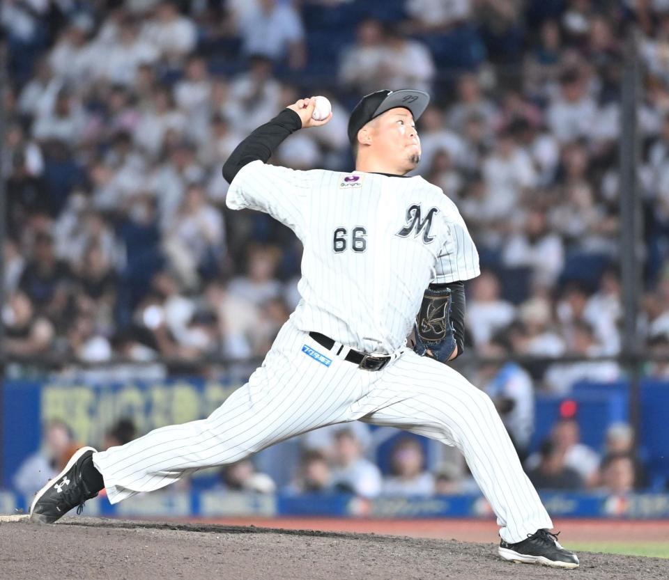 　７回から登板した沢田（撮影・持木克友）