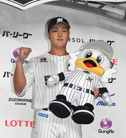 　ガッツポーズを決める山口（撮影・持木克友）