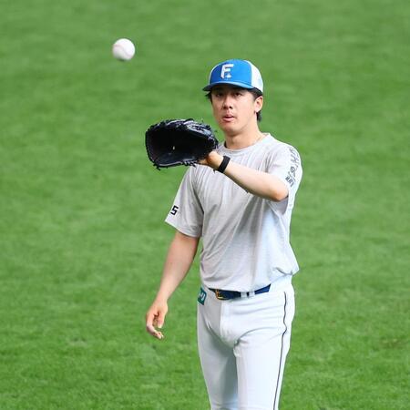 　調整する北山（撮影・中島達哉）