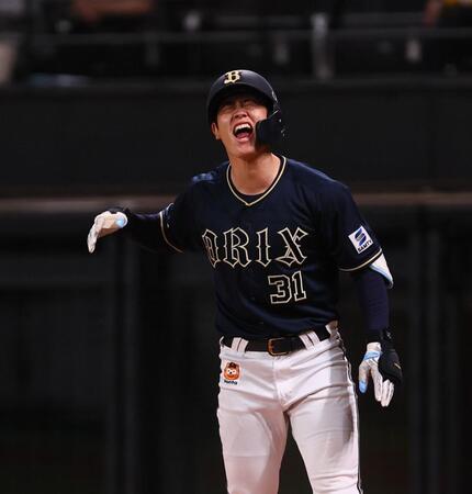 　２回、死球を受け、叫ぶ太田（撮影・中島達哉）