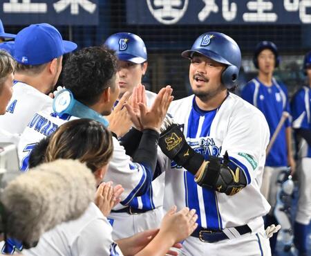 【写真】20球粘って衝撃の結末 驚異の粘りを見せたDeNA選手