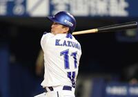 　２回、２点二塁打を放つ東（撮影・金田祐二）