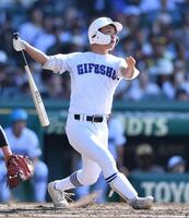 　２回、同点の右犠飛を放つ横山温大（撮影・開出牧）