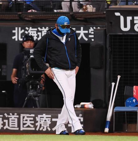 日本ハム・新庄監督　大敗にも笑顔で切り替え「早く帰ってサウナで整います」