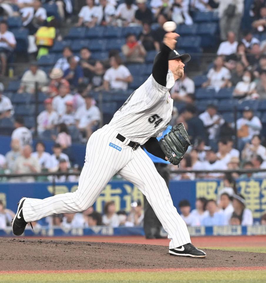 　好投する先発のボス（撮影・持木克友）