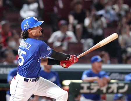 中日・ロドリゲスＶ撃　３点差を逆転　４位広島と０・５差に