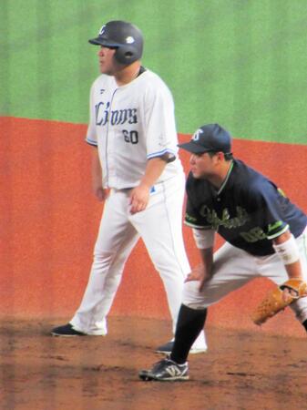 　２軍戦で青柳と対戦した中村剛