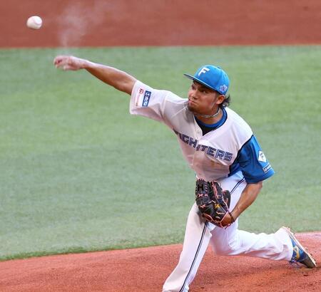 　１回、力投する伊藤（撮影・中島達哉）