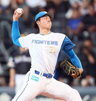 　６回から２番手で登板した柴田（撮影・中島達哉）