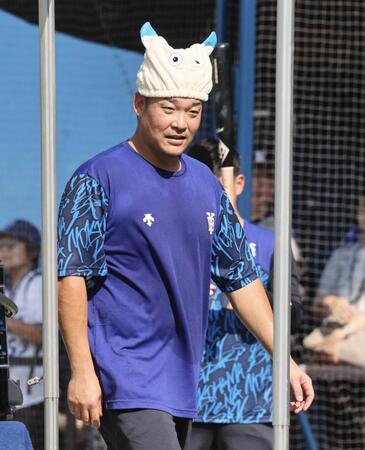 【写真】どうした筒香!?激カワ帽子をかぶって試合前練習に登場