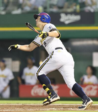 ２回、バックスクリーンへソロを放つ杉本（撮影・立川洋一郎）