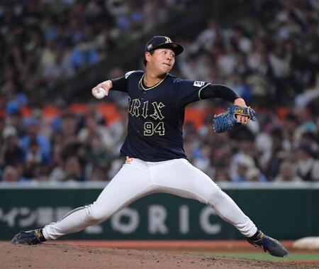 　先発し力投する川瀬