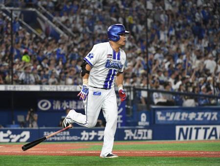 　３回、筒香は右中間に２打席連続の１３号ソロを放つ（撮影・佐藤厚）