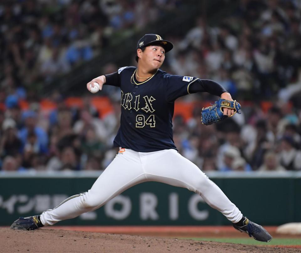 　先発し力投する川瀬