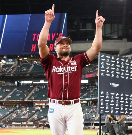 “楽天のルーク”大暴れ　ボイトが敵地スター・ウォーズウィークで３安打３打点