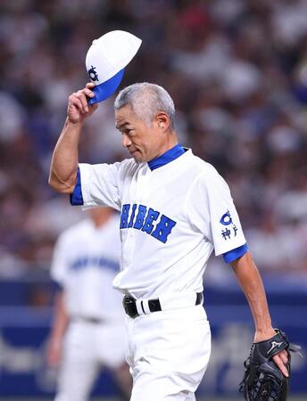 　初球で死球を与えたＫＯＢＥ　ＣＨＩＢＥＮ先発のイチロー氏