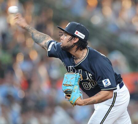 　西武打線を相手に力投するエスピノーザ（撮影・西岡正）