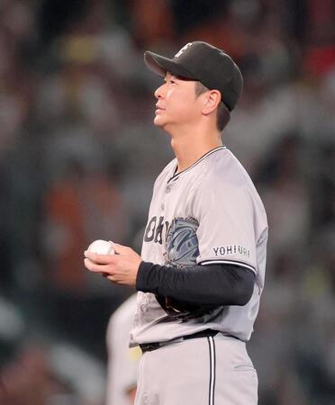 　７回、中野に同点二塁打を許した中川