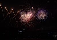 　試合後に打ち上げられたＺＯＺＯマリンスタジアムの夏空を彩る花火（撮影・開出牧）