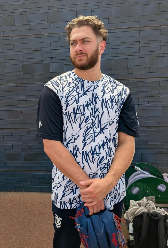 　取材に応じるケイ