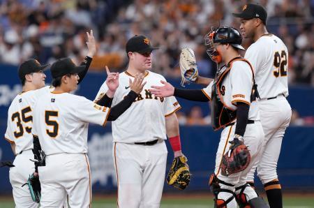 巨5-3ヤ(3日) 巨人、一回に4得点