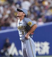 　６回、石川昂にソロを浴びた伊藤将（撮影・北村雅宏）