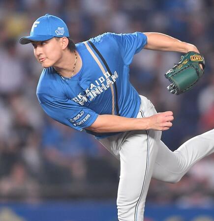 　力投する達（撮影・開出牧）