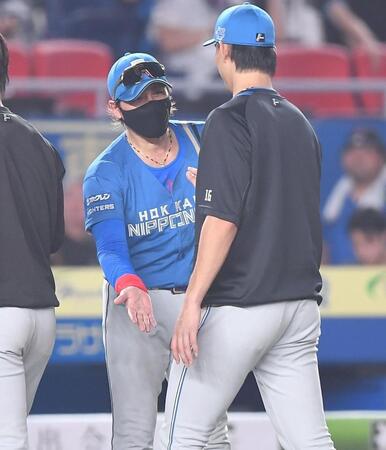 日本ハム・新庄監督　途中交代のレイエスは「上がってくる気がしなかった。ケガではない」状態を心配「今までで１番おかしい」