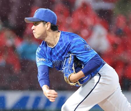 　先発し力投する平良（撮影・市尻達拡）