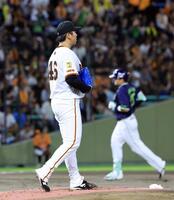 　１回、村上に先制２ランを浴びた又木