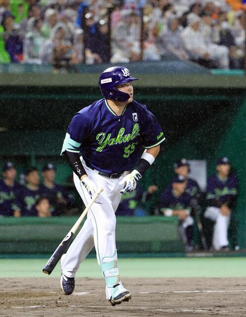 ヤクルト・村上が衝撃の満塁弾！球場どよめく1試合2発でリーグ単独3