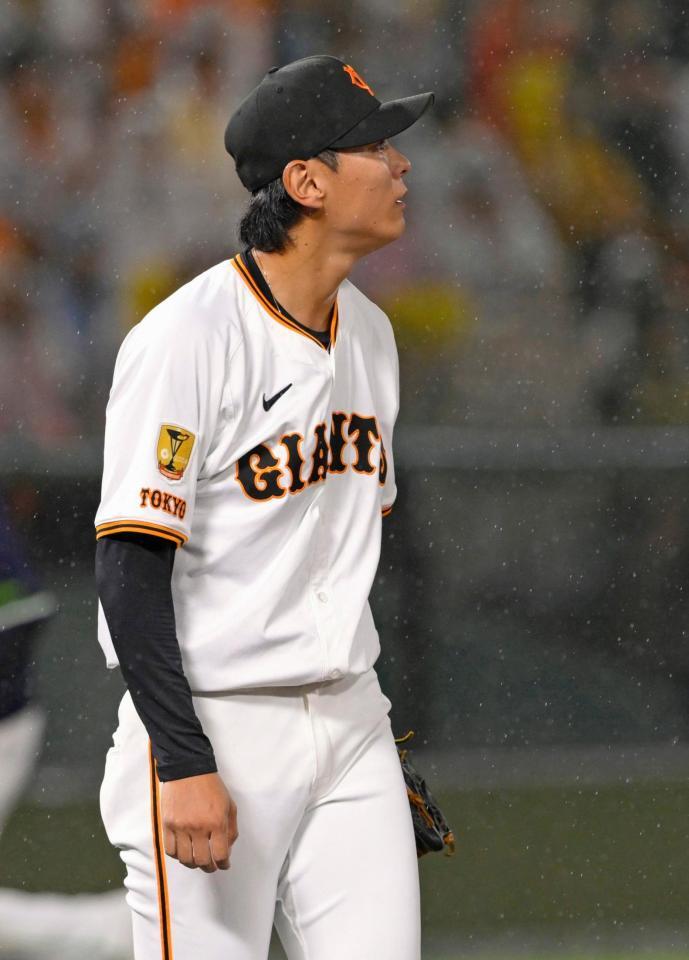 　４回、満塁本塁打を浴びた泉