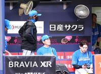 　オリックスに連敗し、ベンチを後にする新庄監督（撮影・山口登）