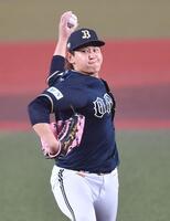　力投する宮城（撮影・開出牧）