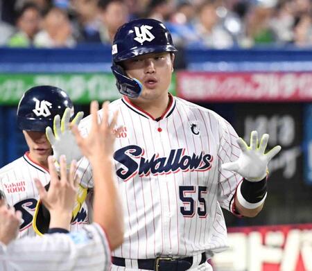 ヤクルト・村上が強烈１９号２ラン！ドラ１金丸の１５０キロ、軽々と左翼席へ運ぶ　リーグ２位に１本差