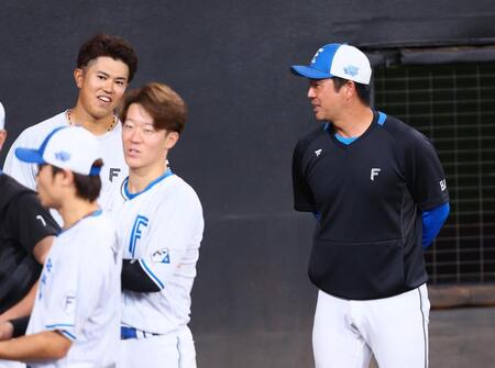 急きょ１軍合流の日本ハム・横尾コーチ　バット直撃の八木コーチとのやり取り明かす「一緒にやっているようなイメージで」